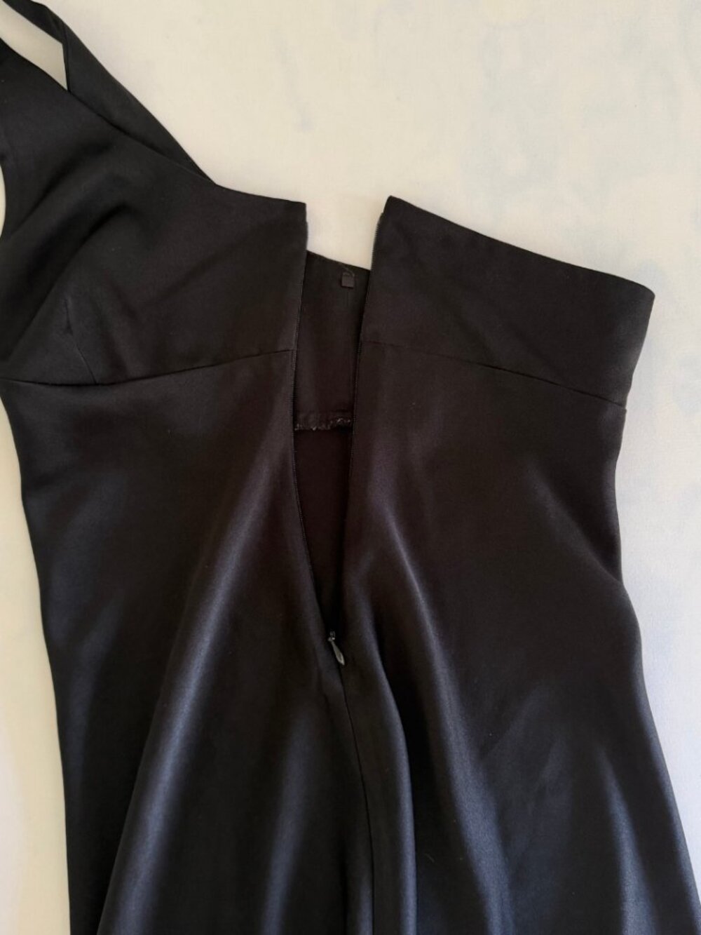 BCBGMAXAZRIA Black Satin Halter Tie Midi Cocktail Dress - Picture 4 of 8